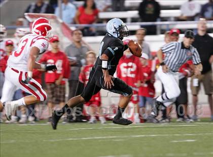 Thumbnail 3 in Carson vs. Mater Dei photogallery.