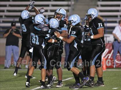 Thumbnail 3 in Carson vs. Mater Dei photogallery.