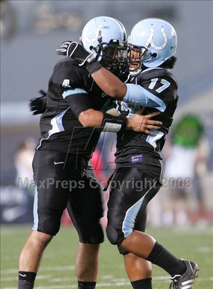 Thumbnail 3 in Carson vs. Mater Dei photogallery.