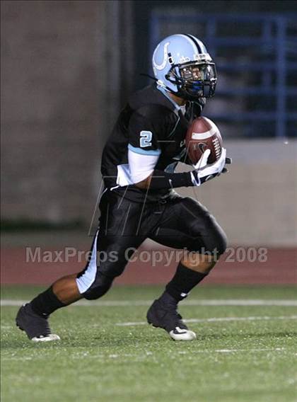 Thumbnail 3 in Carson vs. Mater Dei photogallery.