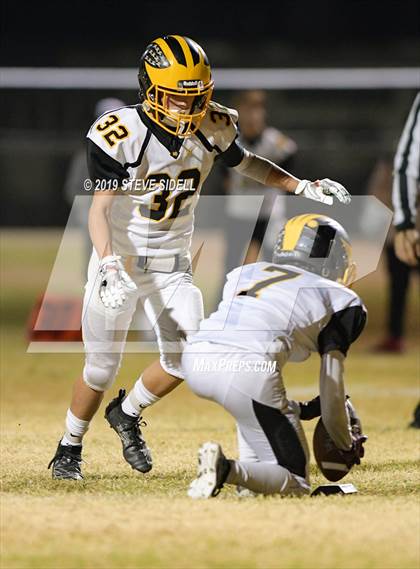 Thumbnail 2 in Mission Bay @ Holtville (CIF SDS D5 Quarterfinal) photogallery.