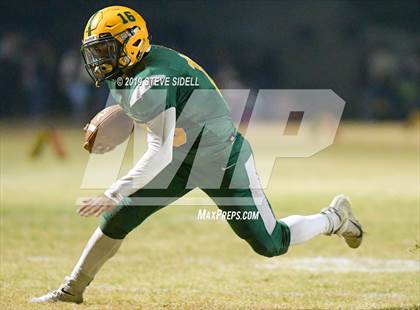 Thumbnail 2 in Mission Bay @ Holtville (CIF SDS D5 Quarterfinal) photogallery.