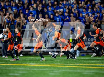 Thumbnail 1 in Grant @ Beaverton (OSAA 6A Final) photogallery.