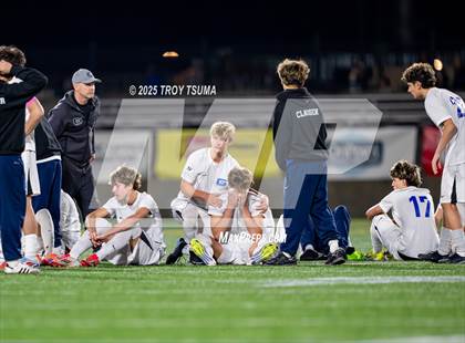 Thumbnail 3 in Grant @ Beaverton (OSAA 6A Final) photogallery.