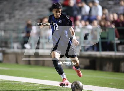 Thumbnail 3 in North Mesquite vs. Heritage (UIL 5A D1 Regional Semis) photogallery.