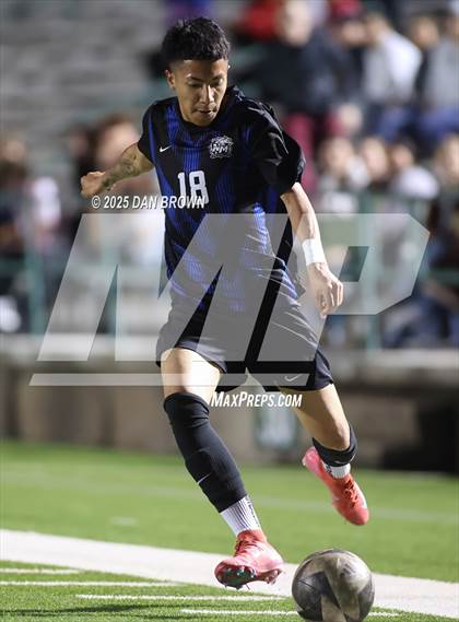 Thumbnail 1 in North Mesquite vs. Heritage (UIL 5A D1 Regional Semis) photogallery.