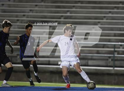 Thumbnail 3 in North Mesquite vs. Heritage (UIL 5A D1 Regional Semis) photogallery.