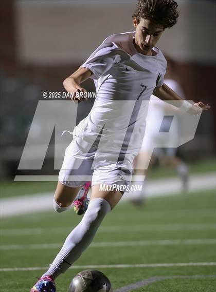 Thumbnail 2 in North Mesquite vs. Heritage (UIL 5A D1 Regional Semis) photogallery.