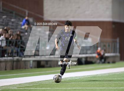 Thumbnail 2 in North Mesquite vs. Heritage (UIL 5A D1 Regional Semis) photogallery.