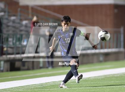 Thumbnail 1 in North Mesquite vs. Heritage (UIL 5A D1 Regional Semis) photogallery.