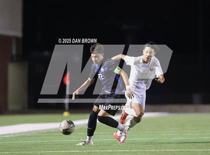 Thumbnail 2 in North Mesquite vs. Heritage (UIL 5A D1 Regional Semis) photogallery.
