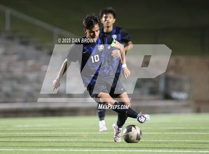 Thumbnail 1 in North Mesquite vs. Heritage (UIL 5A D1 Regional Semis) photogallery.