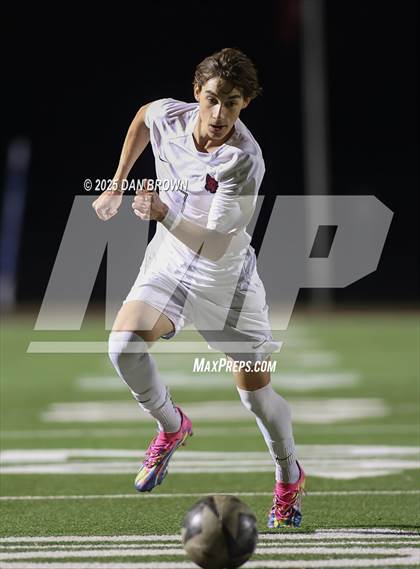 Thumbnail 3 in North Mesquite vs. Heritage (UIL 5A D1 Regional Semis) photogallery.