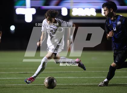 Thumbnail 1 in North Mesquite vs. Heritage (UIL 5A D1 Regional Semis) photogallery.
