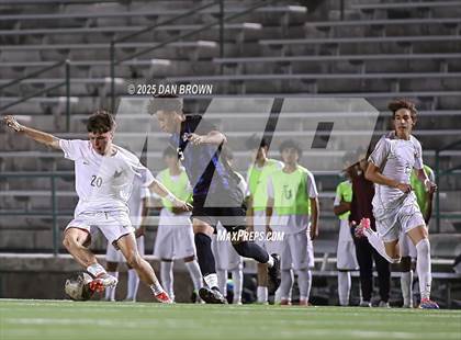 Thumbnail 3 in North Mesquite vs. Heritage (UIL 5A D1 Regional Semis) photogallery.