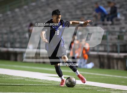 Thumbnail 2 in North Mesquite vs. Heritage (UIL 5A D1 Regional Semis) photogallery.