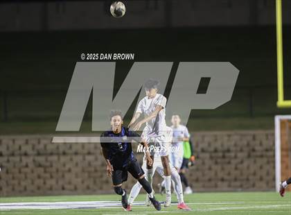 Thumbnail 3 in North Mesquite vs. Heritage (UIL 5A D1 Regional Semis) photogallery.