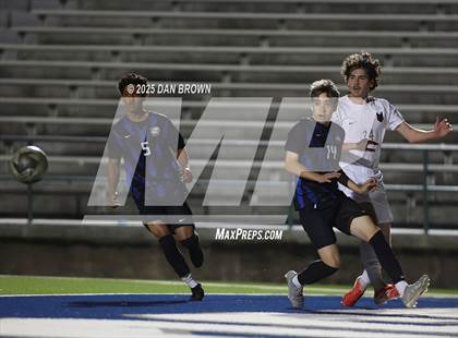 Thumbnail 3 in North Mesquite vs. Heritage (UIL 5A D1 Regional Semis) photogallery.