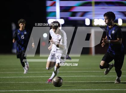 Thumbnail 3 in North Mesquite vs. Heritage (UIL 5A D1 Regional Semis) photogallery.
