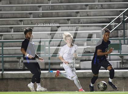 Thumbnail 1 in North Mesquite vs. Heritage (UIL 5A D1 Regional Semis) photogallery.