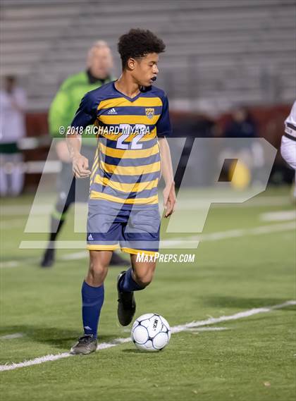 Thumbnail 3 in Pembroke vs. ConVal (NHIAA D2 Semifinal) photogallery.