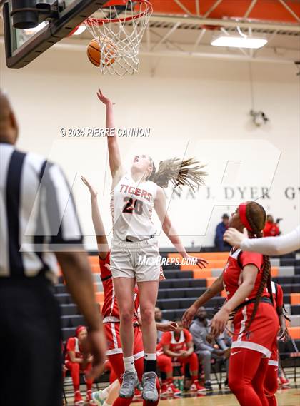 Thumbnail 3 in Lake Taylor vs Brentsville District (VHSL Class 3 Quarterfinal) photogallery.