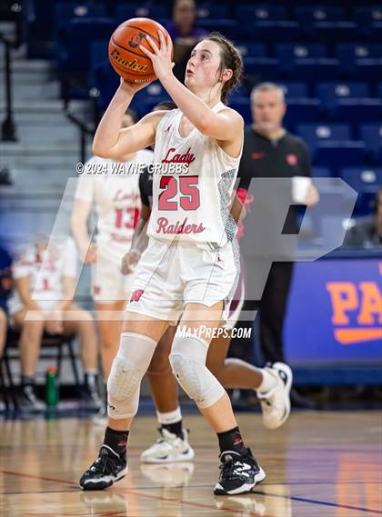 Thumbnail 1 in Jefferson vs. Winnsboro (UIL 3A Area Playoff) photogallery.