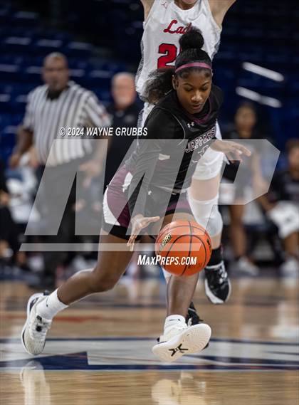 Thumbnail 2 in Jefferson vs. Winnsboro (UIL 3A Area Playoff) photogallery.