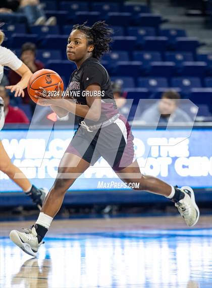 Thumbnail 3 in Jefferson vs. Winnsboro (UIL 3A Area Playoff) photogallery.