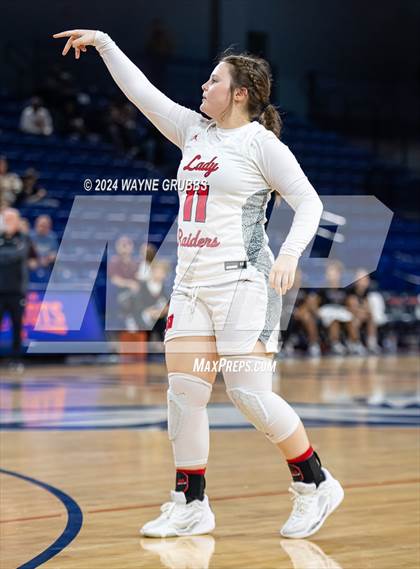 Thumbnail 2 in Jefferson vs. Winnsboro (UIL 3A Area Playoff) photogallery.
