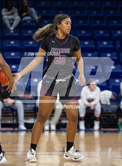 Thumbnail 3 in Jefferson vs. Winnsboro (UIL 3A Area Playoff) photogallery.