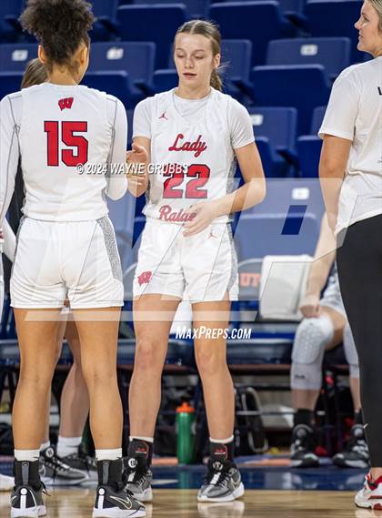 Thumbnail 3 in Jefferson vs. Winnsboro (UIL 3A Area Playoff) photogallery.