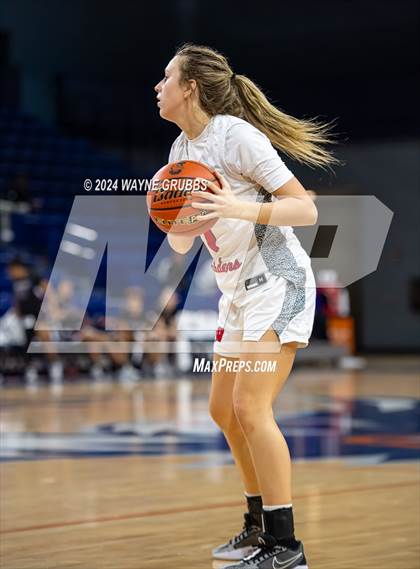 Thumbnail 2 in Jefferson vs. Winnsboro (UIL 3A Area Playoff) photogallery.