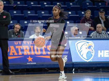 Thumbnail 2 in Jefferson vs. Winnsboro (UIL 3A Area Playoff) photogallery.