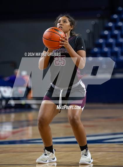 Thumbnail 3 in Jefferson vs. Winnsboro (UIL 3A Area Playoff) photogallery.