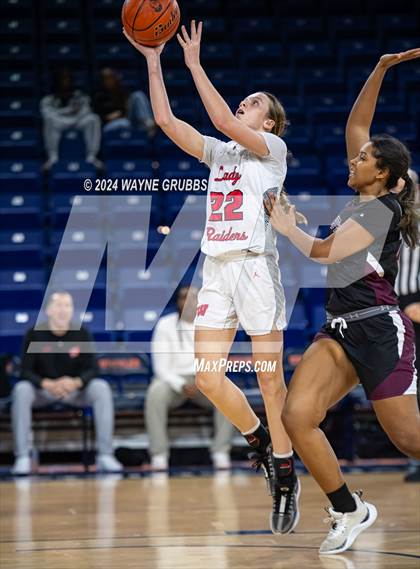 Thumbnail 2 in Jefferson vs. Winnsboro (UIL 3A Area Playoff) photogallery.