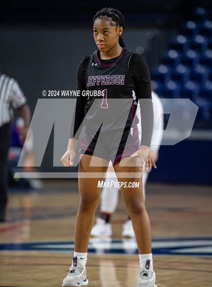 Thumbnail 2 in Jefferson vs. Winnsboro (UIL 3A Area Playoff) photogallery.