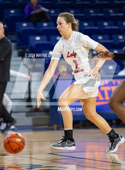 Thumbnail 2 in Jefferson vs. Winnsboro (UIL 3A Area Playoff) photogallery.