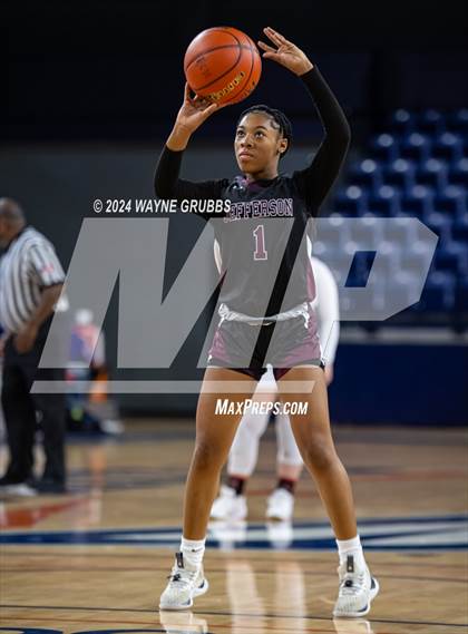 Thumbnail 3 in Jefferson vs. Winnsboro (UIL 3A Area Playoff) photogallery.