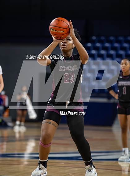 Thumbnail 2 in Jefferson vs. Winnsboro (UIL 3A Area Playoff) photogallery.