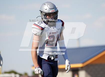 Thumbnail 3 in FR: Liberty @ Highland photogallery.