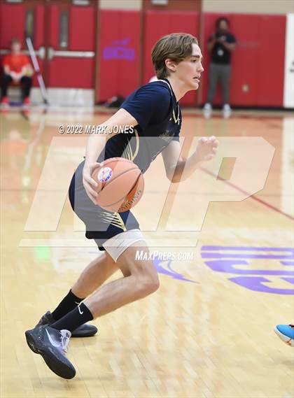 Thumbnail 2 in Notre Dame (Sherman Oaks, CA) vs. Brophy College Prep (AZ) - (Hoophall West) photogallery.