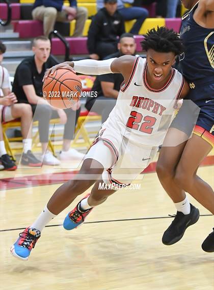 Thumbnail 1 in Notre Dame (Sherman Oaks, CA) vs. Brophy College Prep (AZ) - (Hoophall West) photogallery.