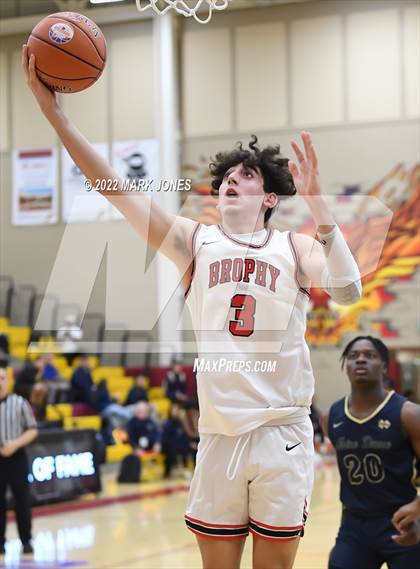 Thumbnail 1 in Notre Dame (Sherman Oaks, CA) vs. Brophy College Prep (AZ) - (Hoophall West) photogallery.