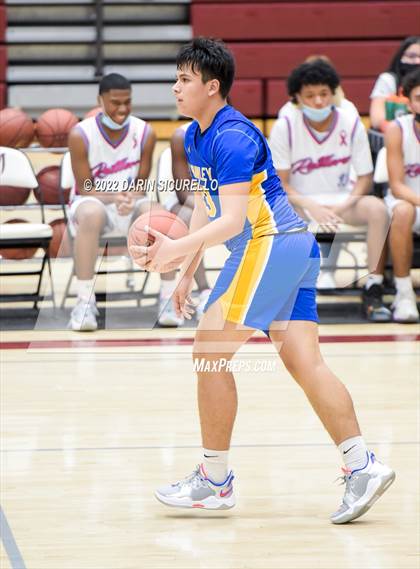 Thumbnail 2 in Rancho Mirage vs Brawley (Rancho Mirage Holiday Invitational) photogallery.