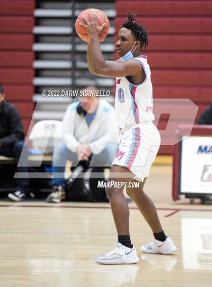 Thumbnail 3 in Rancho Mirage vs Brawley (Rancho Mirage Holiday Invitational) photogallery.