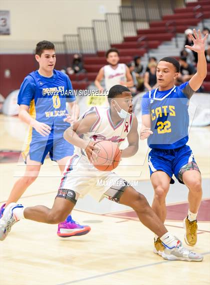 Thumbnail 2 in Rancho Mirage vs Brawley (Rancho Mirage Holiday Invitational) photogallery.