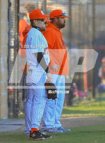 Thumbnail 1 in Grand Saline vs Mineola photogallery.