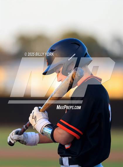 Thumbnail 1 in Grand Saline vs Mineola photogallery.