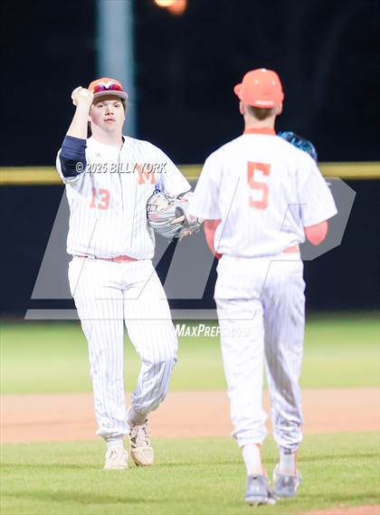 Thumbnail 2 in Grand Saline vs Mineola photogallery.